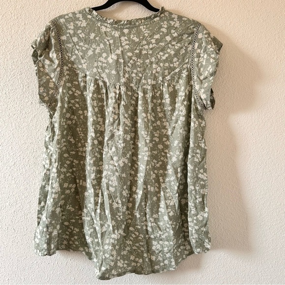 BUFFALO Dixie Floral 1/3 Button Pop On Top Women Size Medium - Picture 9 of 14